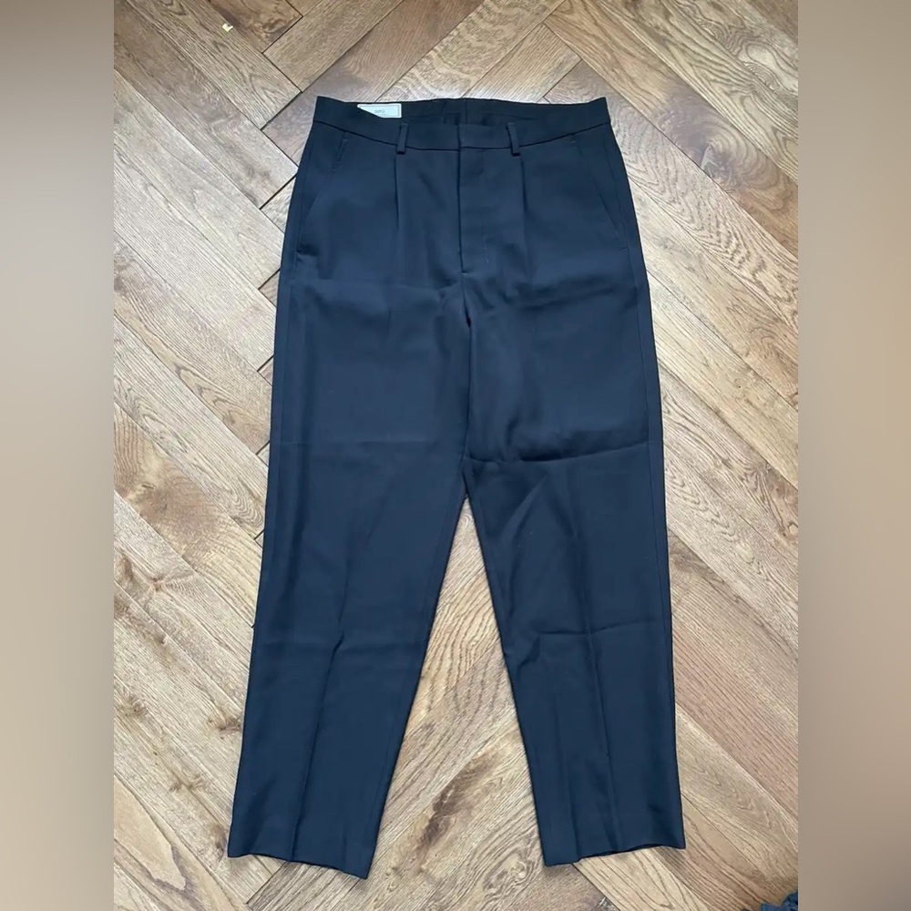 AMI Black Carrot Fit Pants 34